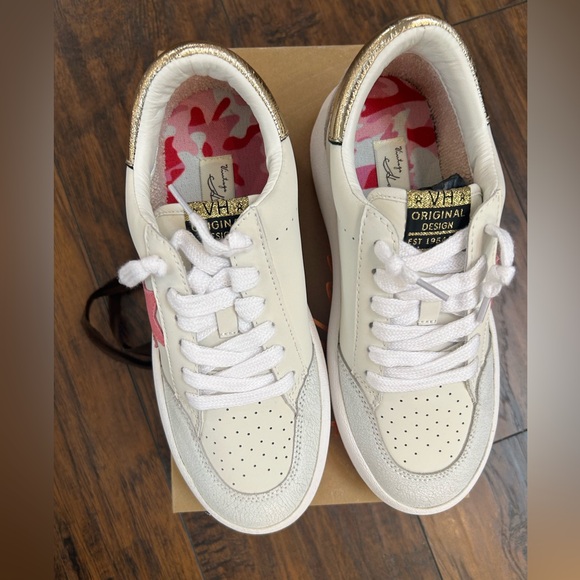 NWB Vintage Havana fashion sneakers - Picture 3 of 7